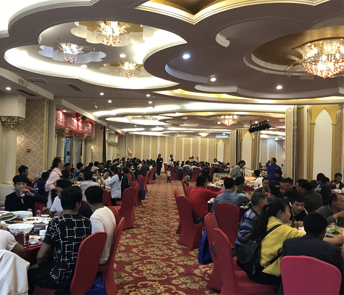 热烈庆祝至尊国际管昭通运营中心300人高级水电工推广会圆满结束! 热烈庆祝至尊国际管昭通运营中心300人高级水电工推广会圆满结束!